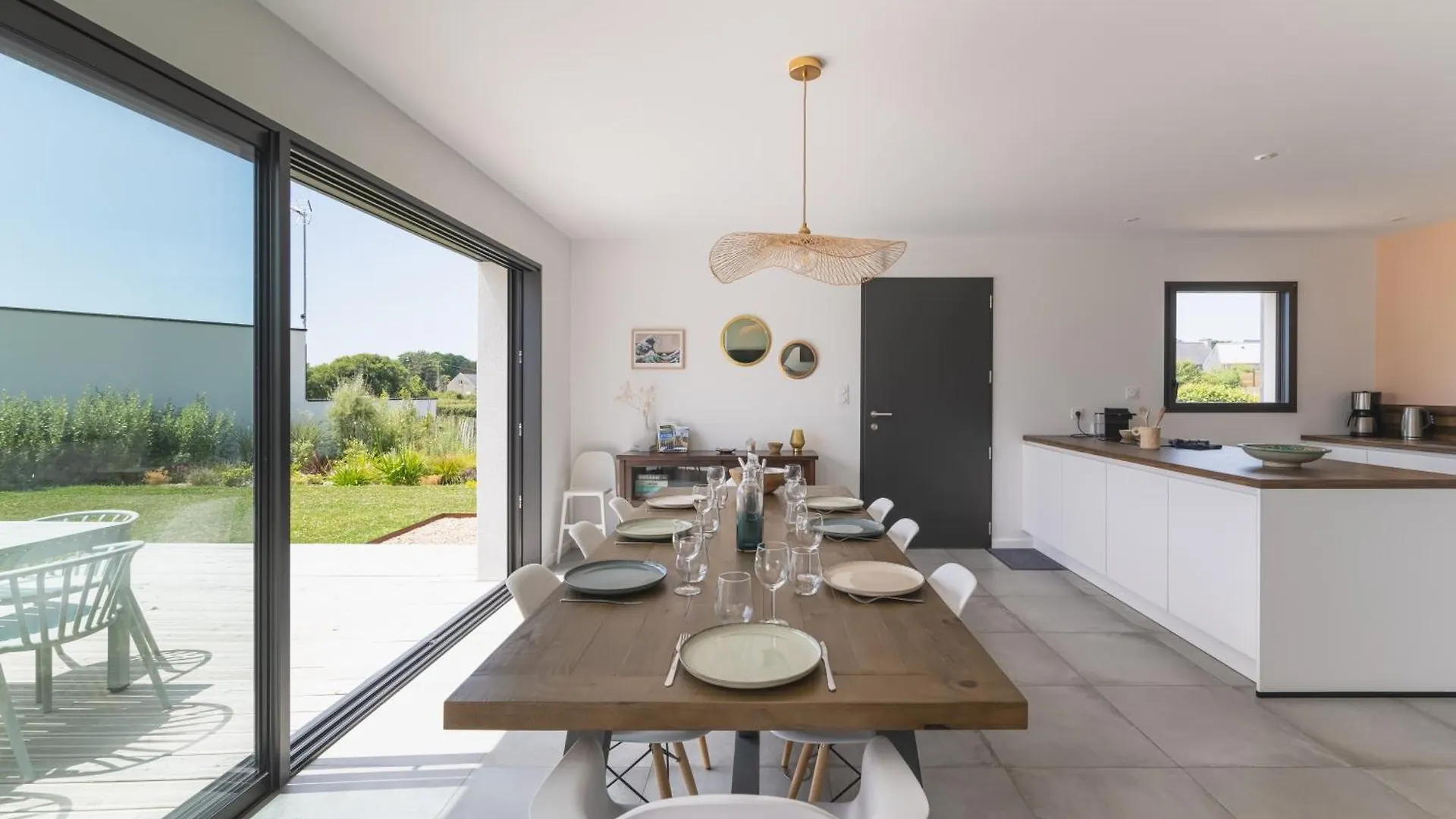 Jolie Maison Avec Piscine Interieure A 5 Minutes Des Plages Landunvez