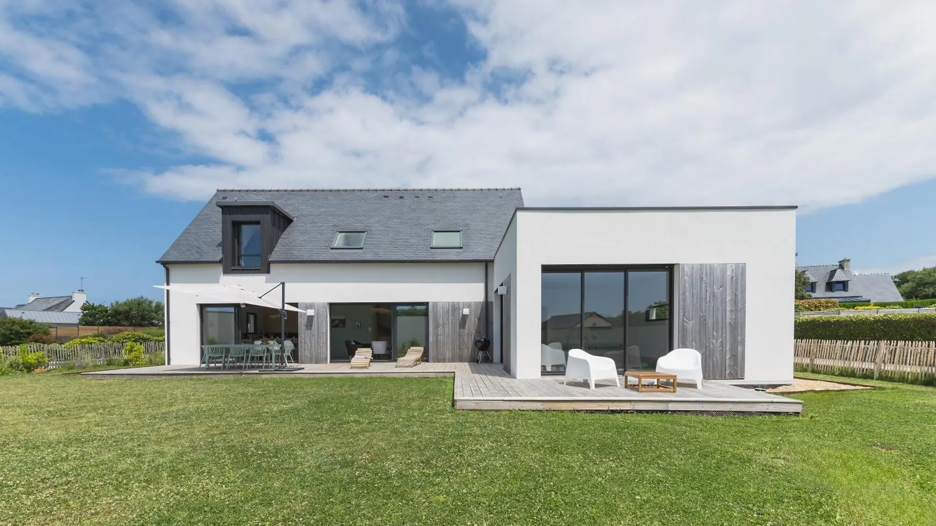 Jolie Maison Avec Piscine Interieure A 5 Minutes Des Plages Landunvez 0*,