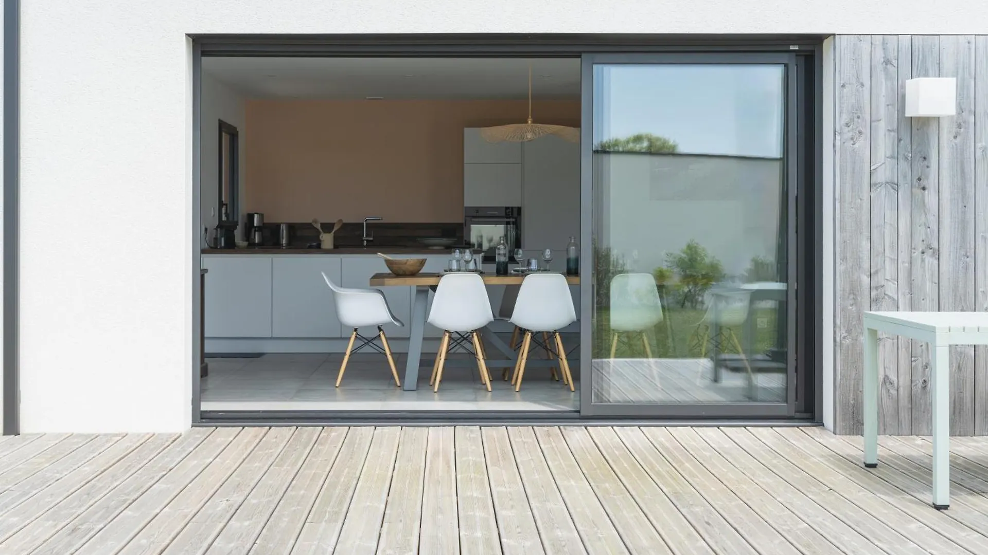 Jolie Maison Avec Piscine Interieure A 5 Minutes Des Plages Landunvez 0*,  Франция