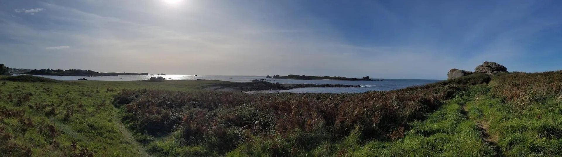 Jolie Maison Avec Piscine Interieure A 5 Minutes Des Plages Landunvez Франция