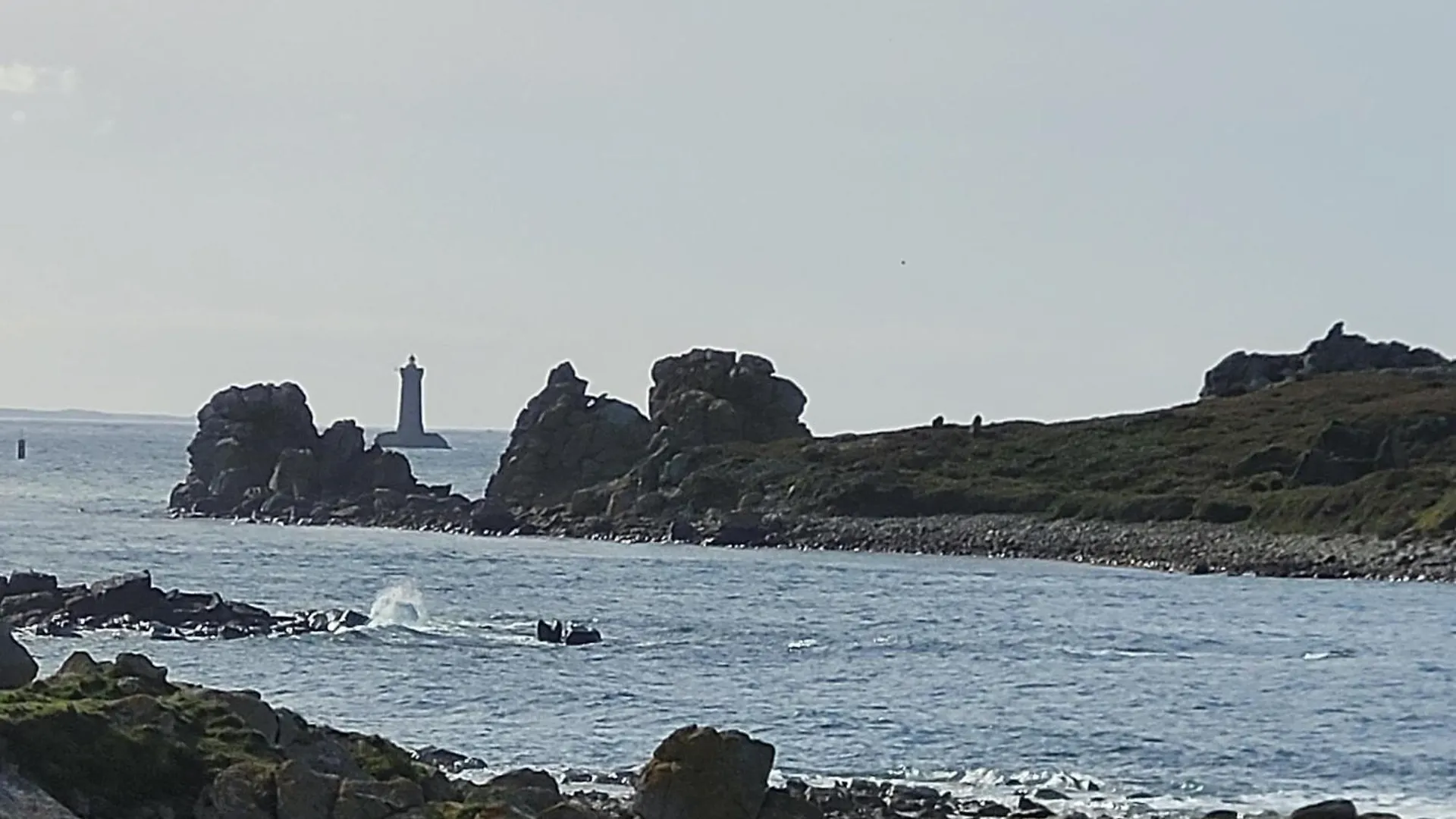 Jolie Maison Avec Piscine Interieure A 5 Minutes Des Plages Landunvez